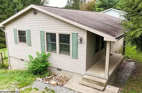 15 Molisee Rd, Morgantown, WV 26508