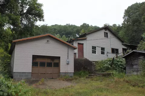233 Kingfisher Rd, Webster Springs, WV 26288
