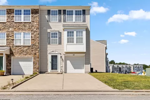159 Birds Eye View Dr, Morgantown, WV 26501