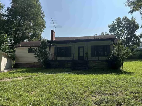152 Point Pleasant Church Loop Rd, Philippi, WV 26416