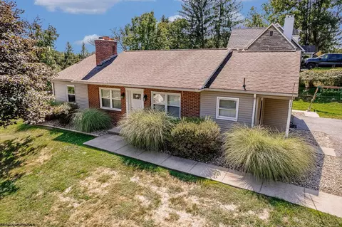 106 Warren Rd, Fairmont, WV 26554