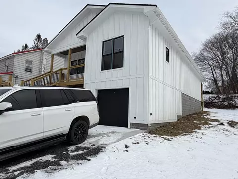 Exterior - 336 Fifth St, Davis, WV 26260 photo 3 of 8