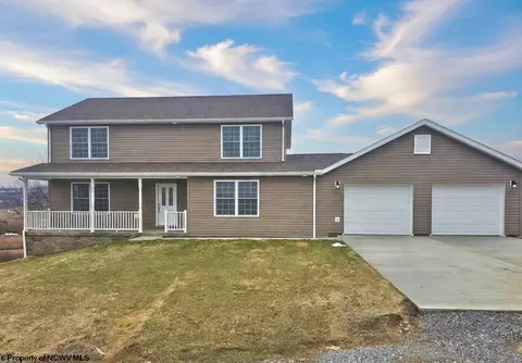 845 Auburn Ln, Flemington, WV 26347