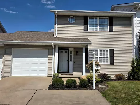 4014 Pinehurst Dr, Morgantown, WV 26505