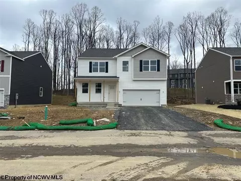 316 Dye Ln, Morgantown, WV 26501