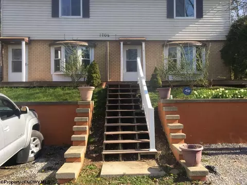1205 Bartlow St, Morgantown, WV 26505
