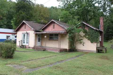 5786 Erbacon Rd, Erbacon, WV 26203