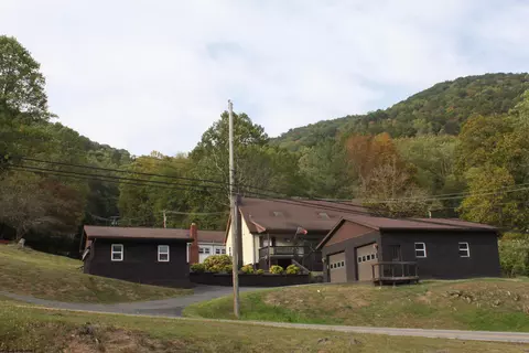 5 Euclyde Ave, Webster Springs, WV 26288