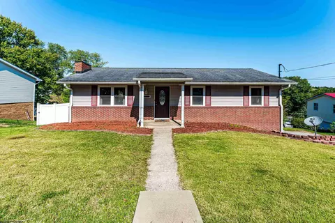 105 Kay St, Morgantown, WV 26501