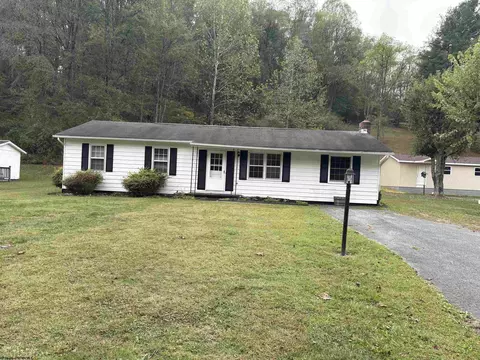 95 Rohr Ave, Buckhannon, WV 26201