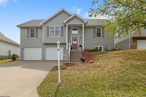 10 Monument Ln, Morgantown, WV 26508