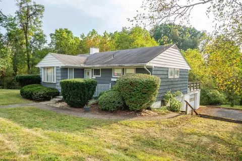 1497 Eastern Ave, Morgantown, WV 26505