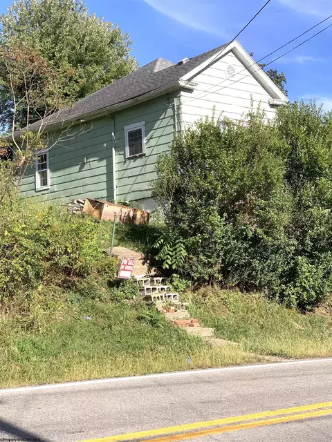 2589 Philippi Pike, Anmoore, WV 26323