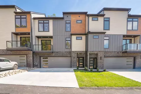 106 Tivoli Garden Dr, Morgantown, WV 26508