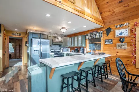 Kitchen - 91 Panoramic Dr, Dryfork, WV 26263 photo 1 of 3