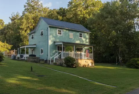 65 59 Sunrise St, Worthington, WV 26591