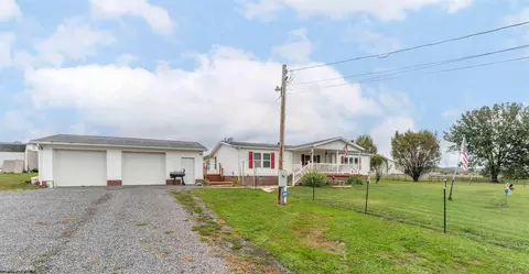 220 Sunny Brook Rd, Reedsville, WV 26547