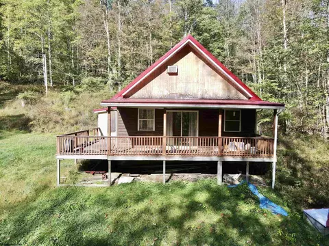 6194 Heaston Ridge Rd, Rock Cave, WV 26234