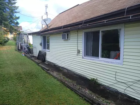 Exterior - 352 Thomas Ave, Davis, WV 26260 photo 2 of 6