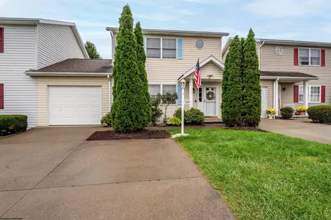 5003 Monterey Ave, Morgantown, WV 26505