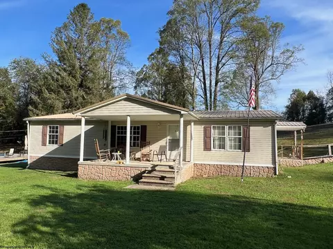 56 Doddridge St, Fairmont, WV 26554