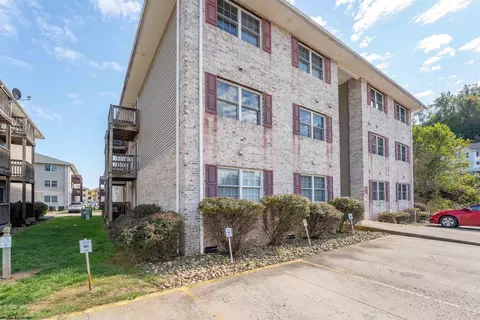 521 Leah Dr, Morgantown, WV 26508