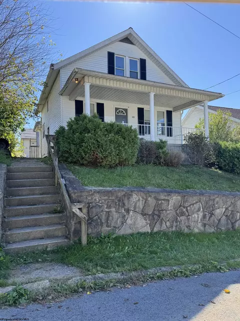 109 1095 Highland Ave, Fairmont, WV 26554