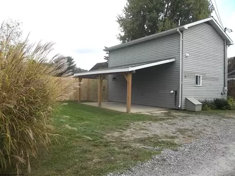 10 Linda Ln, Elkins, WV 26241