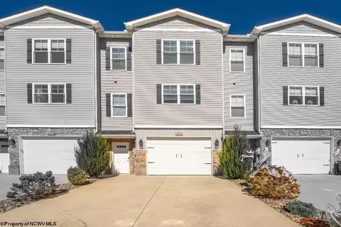 2050 Mountain Ash Ln, Morgantown, WV 26501