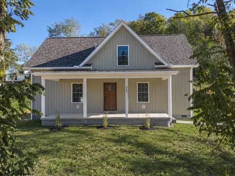 347 E First St, Weston, WV 26452