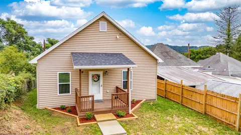 127 Floyd St, Clarksburg, WV 26301