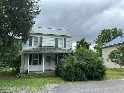 230 Merrill St, Parsons, WV 26287