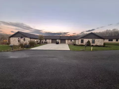Exterior - 411 Pineview Dr, Thomas, WV 26292 photo 2 of 3