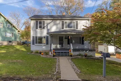 227 Homewood Ave, Fairmont, WV 26554