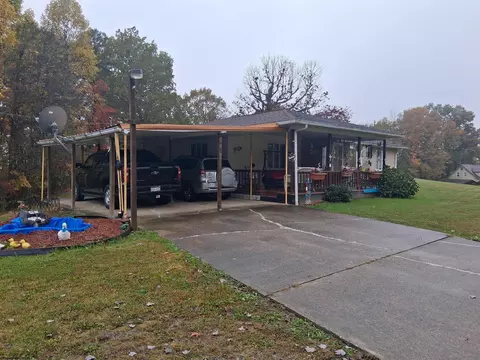 4695 N Calhoun Hwy, Grantsville, WV 26147