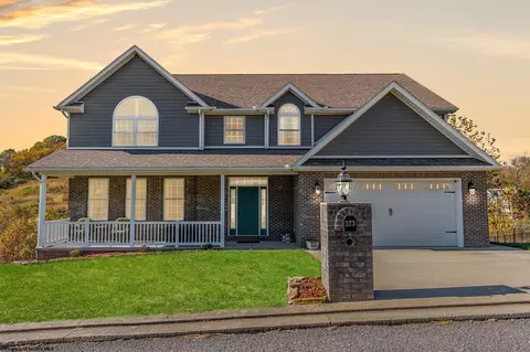 323 Salonika Dr, Morgantown, WV 26508