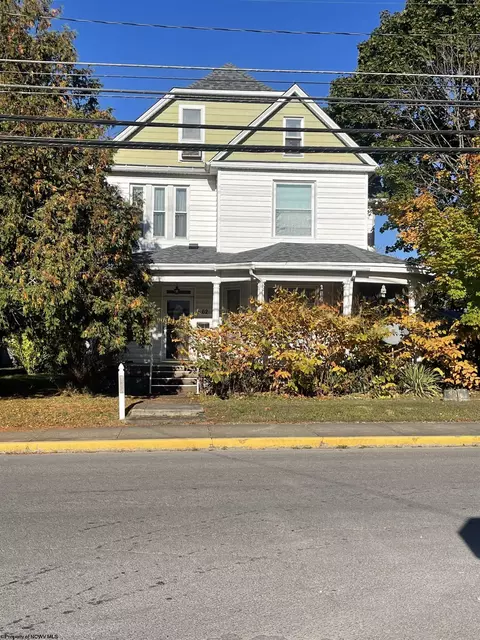 62 S Florida St, Buckhannon, WV 26201