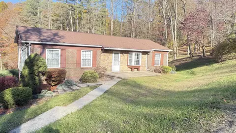 157 Lakeview Terrace Dr, Salem, WV 26426