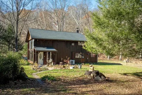1256 Four H Camp Rd, Morgantown, WV 26508