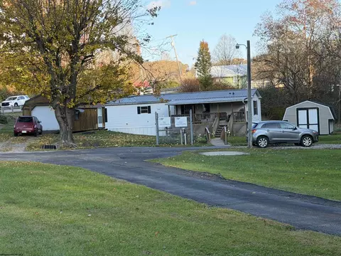 767 Us Hwy 33 West W, Weston, WV 26452