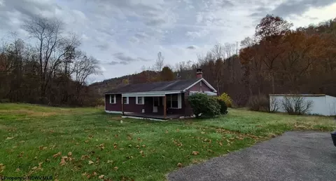 4265 Galloway Rd, Flemington, WV 26347
