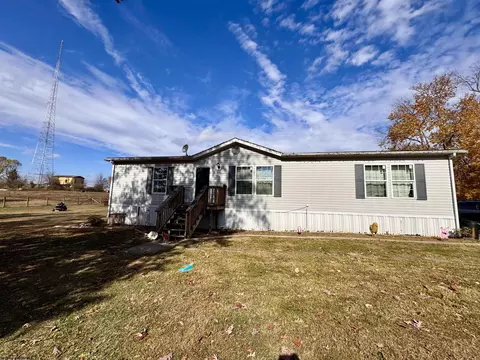 65 Scenicwood Ln, Monongah, WV 26554
