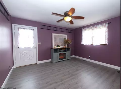 Living - 379 Rahm Dr, Proctor, WV 26055 photo 2 of 3