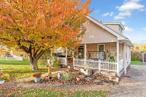 218 Mountain View Rd, Uniontown, PA 15401