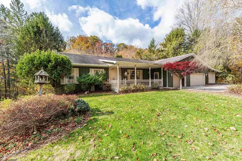 435 Pricketts Fort Rd, Fairmont, WV 26554