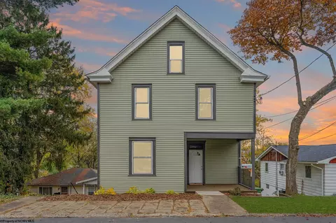 824 Louise Ave, Morgantown, WV 26505