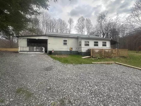 6629 Webster Rd, Cowen, WV 26206