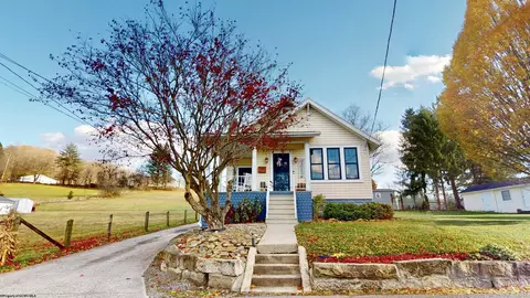 74 Haymond Rd, Grafton, WV 26354