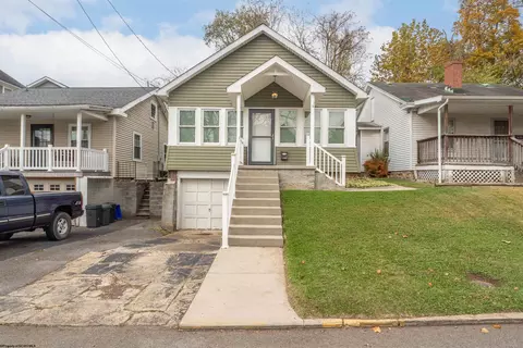 1109 Gaston Ave, Fairmont, WV 26554