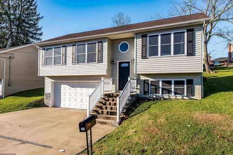 404 Lee St, Fairmont, WV 26554